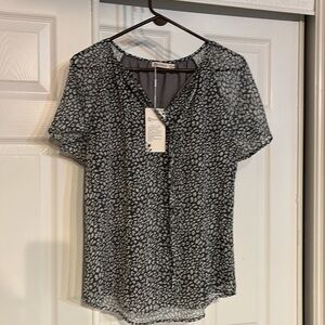 New with tag Ounaya M women blouse flowing sleeves sheer with‎ lining